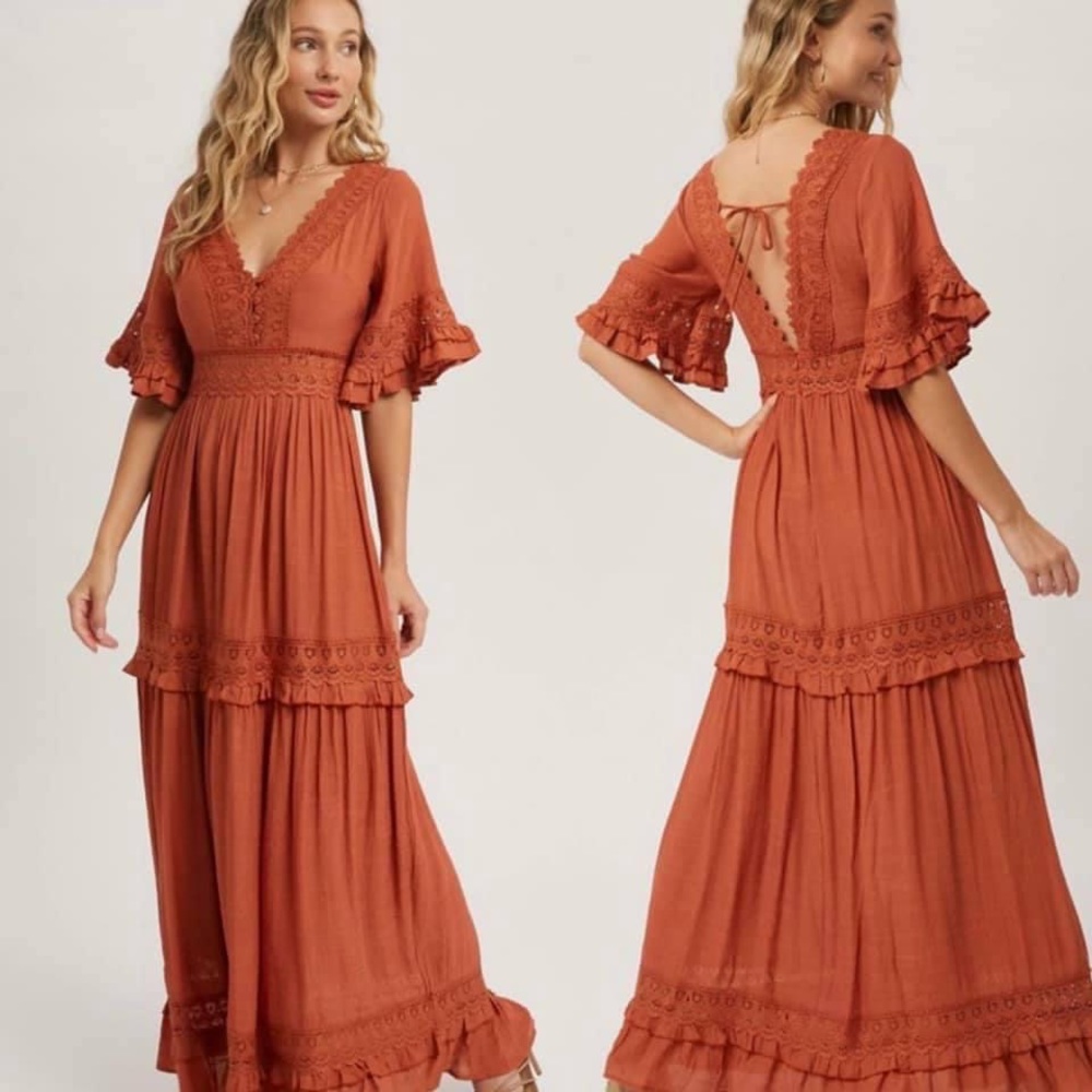 Boutique maxi dress, rust colored, size large, new with tags